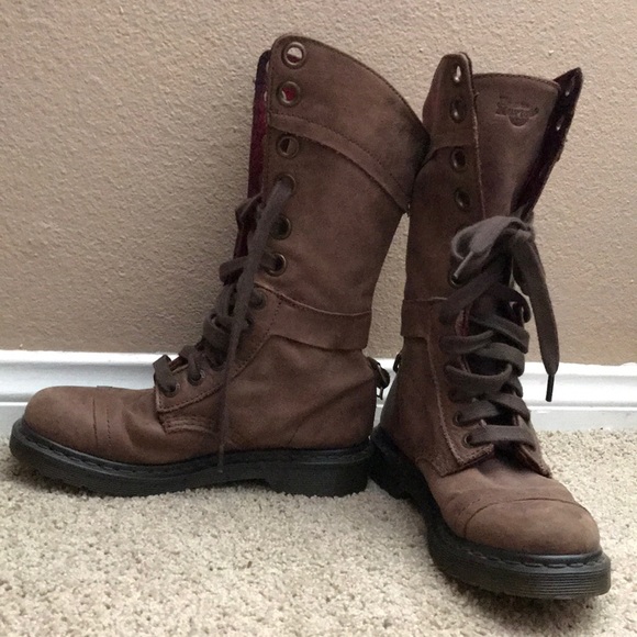 doc martens 12 hole boots
